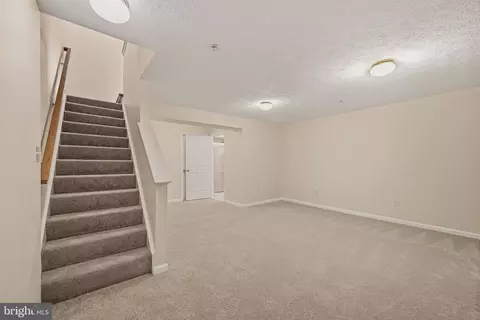 Living - 2679 Rainy Spring Ct, Odenton, MD 21113 photo 12 of 13