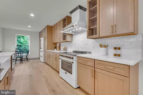 Kitchen - 972 Arundel Dr, Arnold, MD 21012 photo 2 of 3