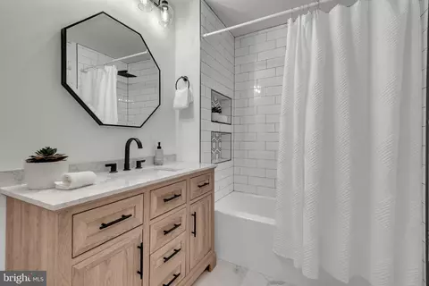 Bath - 972 Arundel Dr, Arnold, MD 21012 photo 4 of 5