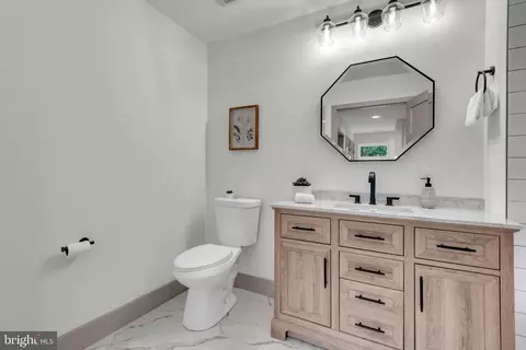 Bath - 972 Arundel Dr, Arnold, MD 21012 photo 3 of 5