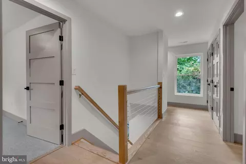 Entry Way - 972 Arundel Dr, Arnold, MD 21012 photo 6 of 11