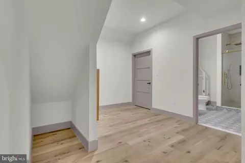 Entry Way - 972 Arundel Dr, Arnold, MD 21012 photo 9 of 11