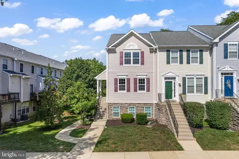 Exterior - 2704 Oak Leaf Ct #E, Odenton, MD 21113 photo 4 of 7