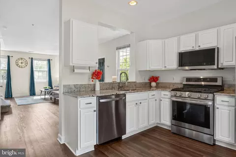 Kitchen - 2704 Oak Leaf Ct #E, Odenton, MD 21113 photo 1 of 4