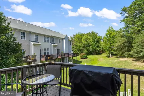 Exterior - 2704 Oak Leaf Ct #E, Odenton, MD 21113 photo 2 of 7