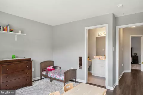Bedroom - 2704 Oak Leaf Ct #E, Odenton, MD 21113 photo 6 of 6