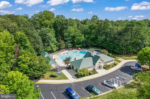 Exterior - 2704 Oak Leaf Ct #E, Odenton, MD 21113 photo 6 of 7
