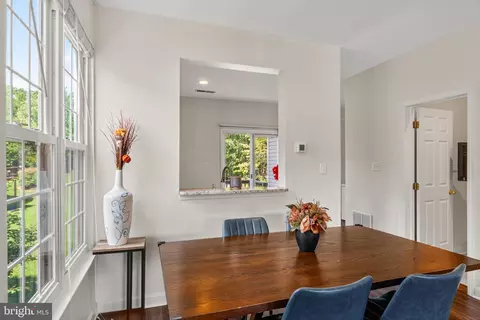 Dining - 2704 Oak Leaf Ct #E, Odenton, MD 21113 photo 2 of 2