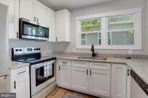 Kitchen - 616 Charles Ave, Deale, MD 20751 photo 1 of 2