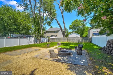 Exterior - 616 Charles Ave, Deale, MD 20751 photo 3 of 8