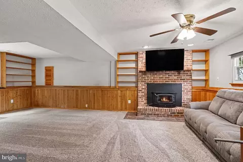Living - 204 Kentucky Ave, Pasadena, MD 21122 photo 4 of 4
