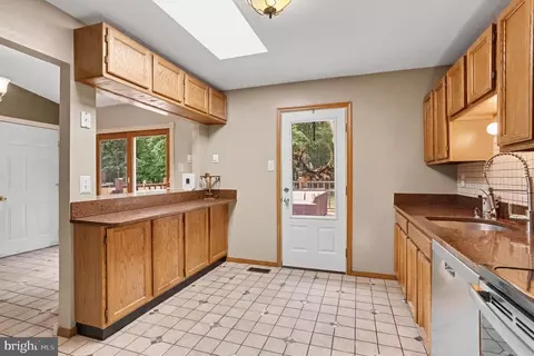 Kitchen - 204 Kentucky Ave, Pasadena, MD 21122 photo 2 of 2