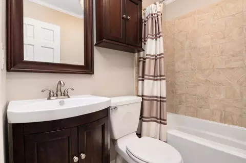 Bath - 291 Overleaf Ct, Arnold, MD 21012 photo 1 of 2