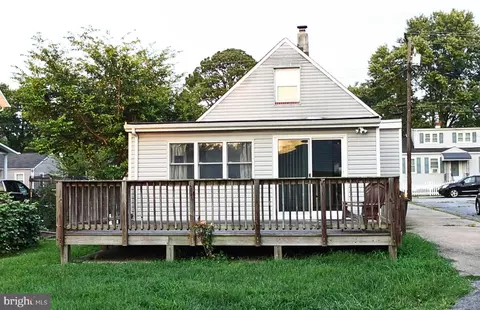 Exterior - 12 Hampton Rd, Linthicum Heights, MD 21090 photo 3 of 3
