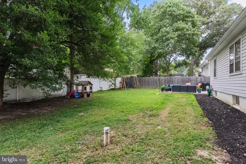 Exterior - 866 Chestnut Tree Dr, Annapolis, MD 21409 photo 6 of 6
