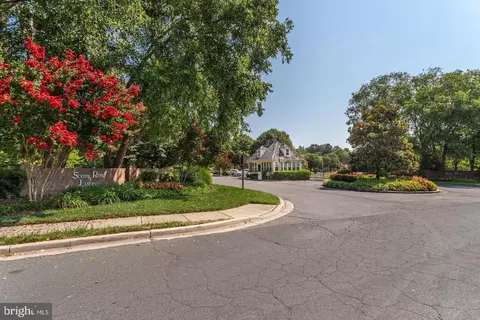 View/Area - 1100 S River Landing Rd, Edgewater, MD 21037 photo 6 of 6
