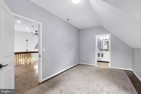 Entry Way - 1100 S River Landing Rd, Edgewater, MD 21037 photo 4 of 8