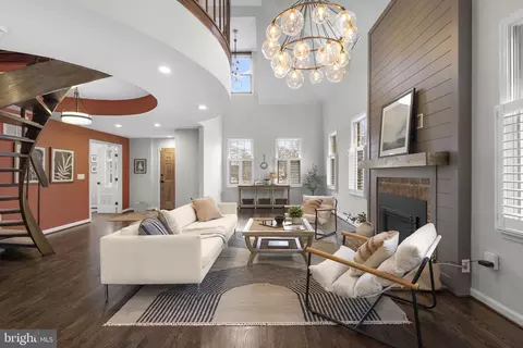 Living - 1100 S River Landing Rd, Edgewater, MD 21037 photo 3 of 4