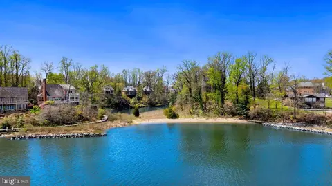 View/Area - 1100 S River Landing Rd, Edgewater, MD 21037 photo 3 of 6