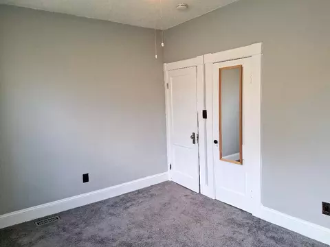 Bedroom - 40 Hampton Rd, Linthicum Heights, MD 21090 photo 3 of 7