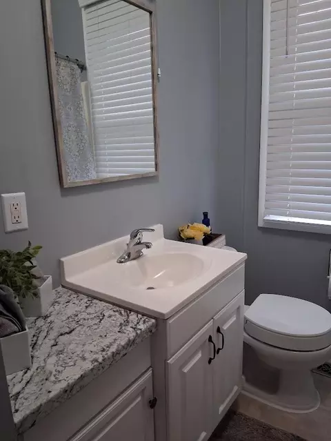 Bath - 40 Hampton Rd, Linthicum Heights, MD 21090 photo 1 of 2