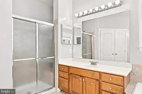 Bath - 3283 Mulberry St, Edgewater, MD 21037 photo 4 of 10