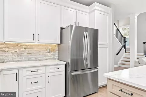 Kitchen - 3283 Mulberry St, Edgewater, MD 21037 photo 5 of 6