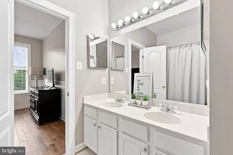 Bath - 3283 Mulberry St, Edgewater, MD 21037 photo 7 of 10