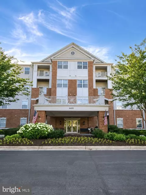 2604 Chapel Lake Dr #104, Gambrills, MD 21054