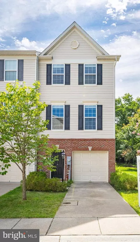 7427 Willow View Ln, Glen Burnie, MD 21060