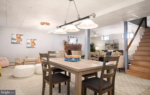 Dining - 178 Riviera Dr, Pasadena, MD 21122 photo 1 of 2