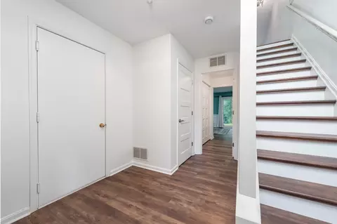 Entry Way - 758 Pine Valley Dr, Arnold, MD 21012 photo 2 of 5