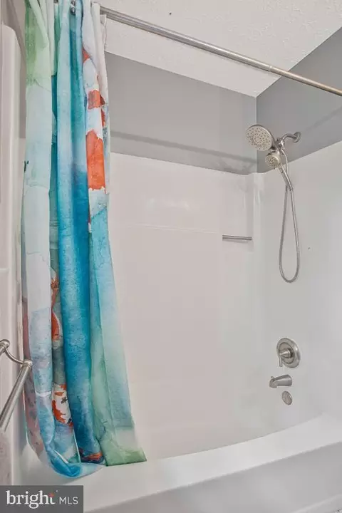 Bath - 1239 Lorene Dr, Pasadena, MD 21122 photo 5 of 6