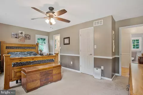 Bedroom - 1239 Lorene Dr, Pasadena, MD 21122 photo 3 of 8