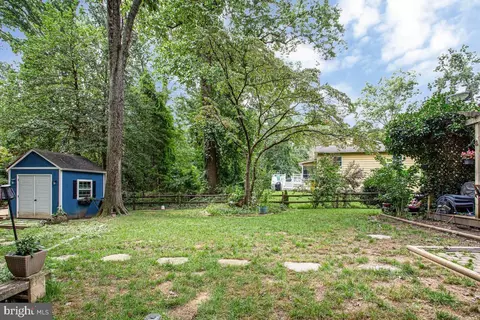 Exterior - 1239 Lorene Dr, Pasadena, MD 21122 photo 10 of 11