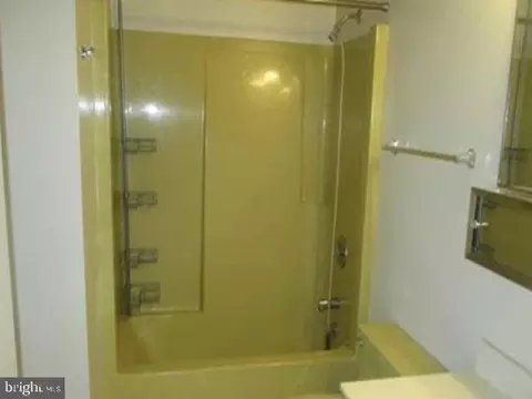 Bath - 145 Edgewater Dr, Edgewater, MD 21037 photo 1 of 1