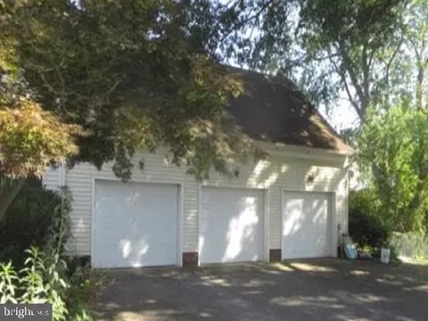 Other - 145 Edgewater Dr, Edgewater, MD 21037 photo 1 of 5
