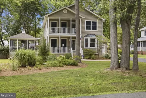 5634 Dartmouth St, Churchton, MD 20733