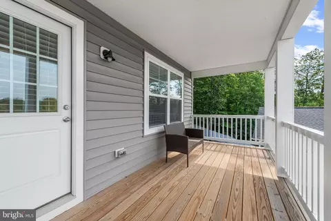Exterior - 425 Walnut Dr, Edgewater, MD 21037 photo 1 of 6