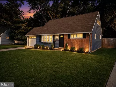 132 N Meadow Dr, Glen Burnie, MD 21060