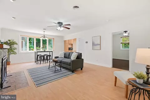 Living - 790 Rolling View Dr, Annapolis, MD 21409 photo 1 of 4