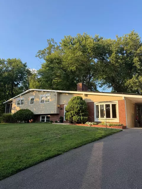 1714 Baldwin Dr, Millersville, MD 21108