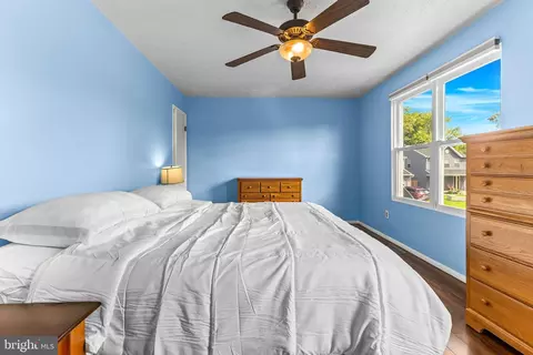 Bedroom - 3464 Brookhaven Rd, Pasadena, MD 21122 photo 2 of 7