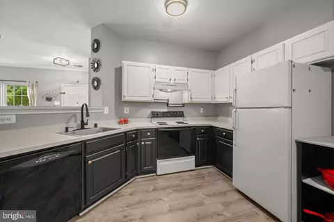 Kitchen - 1705 Fallowfield Ct, Crofton, MD 21114 photo 1 of 4
