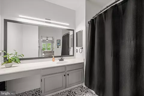 Bath - 1705 Fallowfield Ct, Crofton, MD 21114 photo 1 of 4