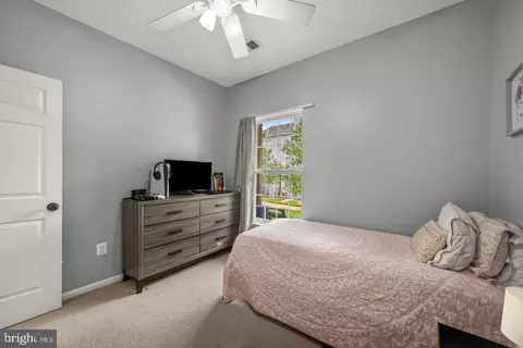 Bedroom - 1705 Fallowfield Ct, Crofton, MD 21114 photo 2 of 9