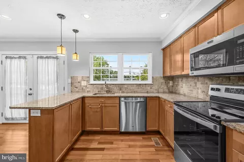 Kitchen - 7792 Moonfall Ct, Pasadena, MD 21122 photo 1 of 2