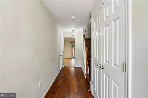Entry Way - 706 Howards Loop, Annapolis, MD 21401 photo 2 of 5
