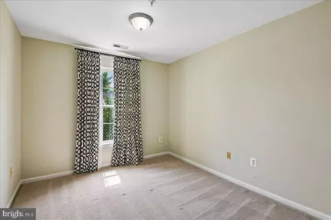 Bedroom - 706 Howards Loop, Annapolis, MD 21401 photo 4 of 6