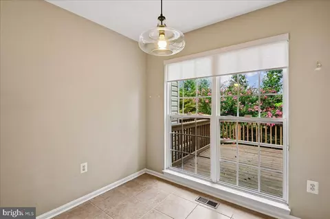 Entry Way - 706 Howards Loop, Annapolis, MD 21401 photo 4 of 5